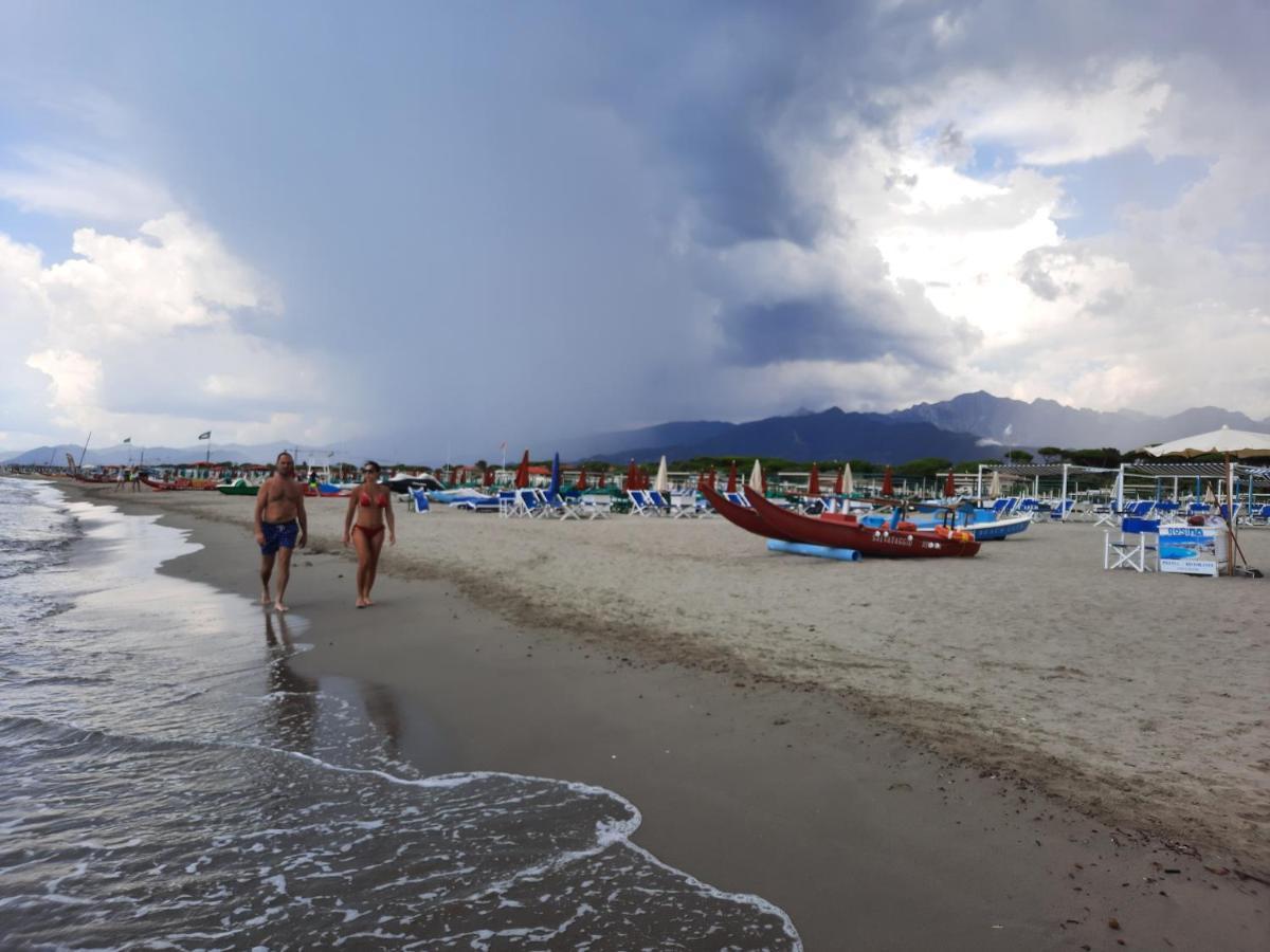 Art Hotel Pietrasanta Luaran gambar