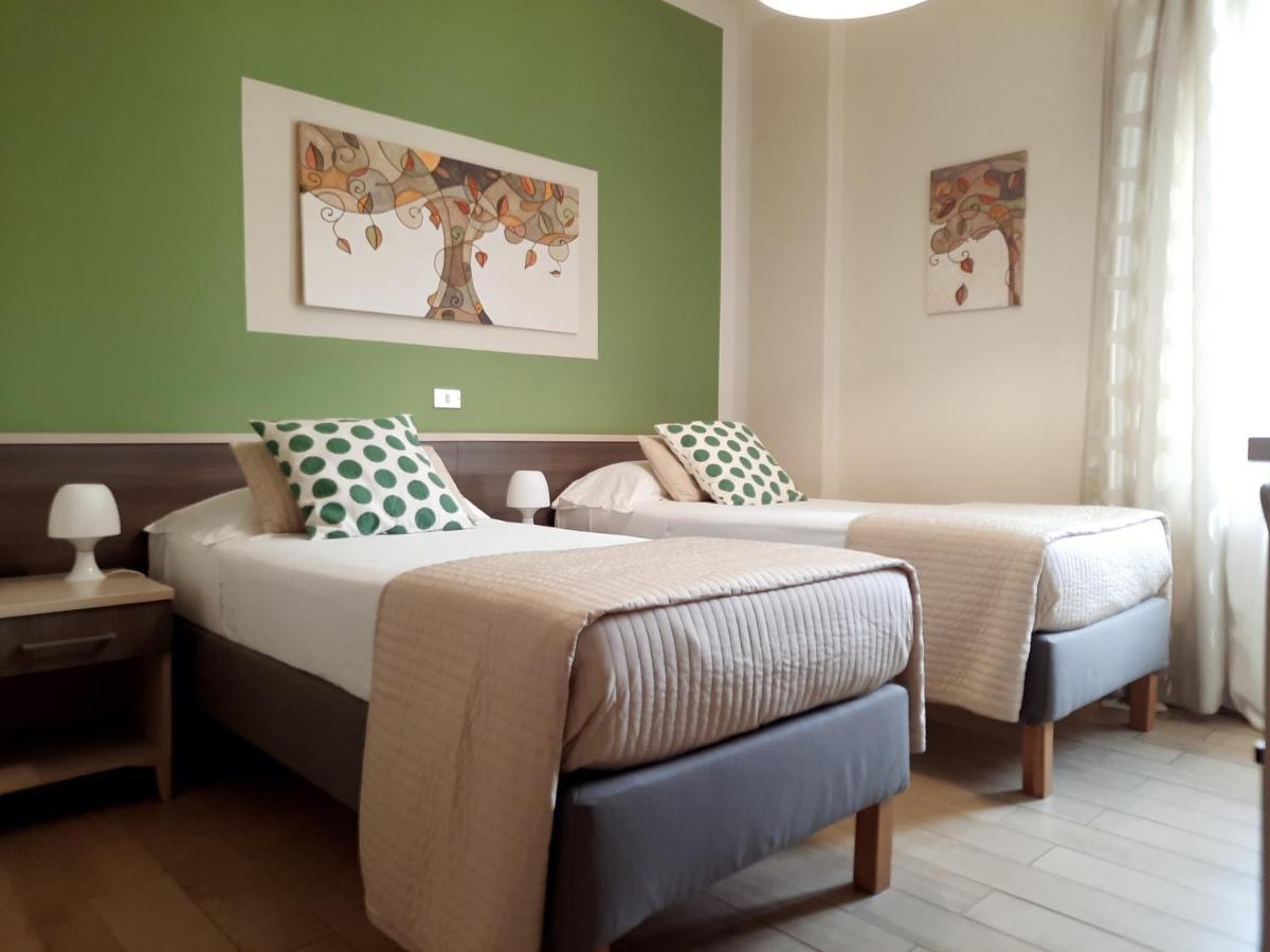 Art Hotel Pietrasanta Luaran gambar