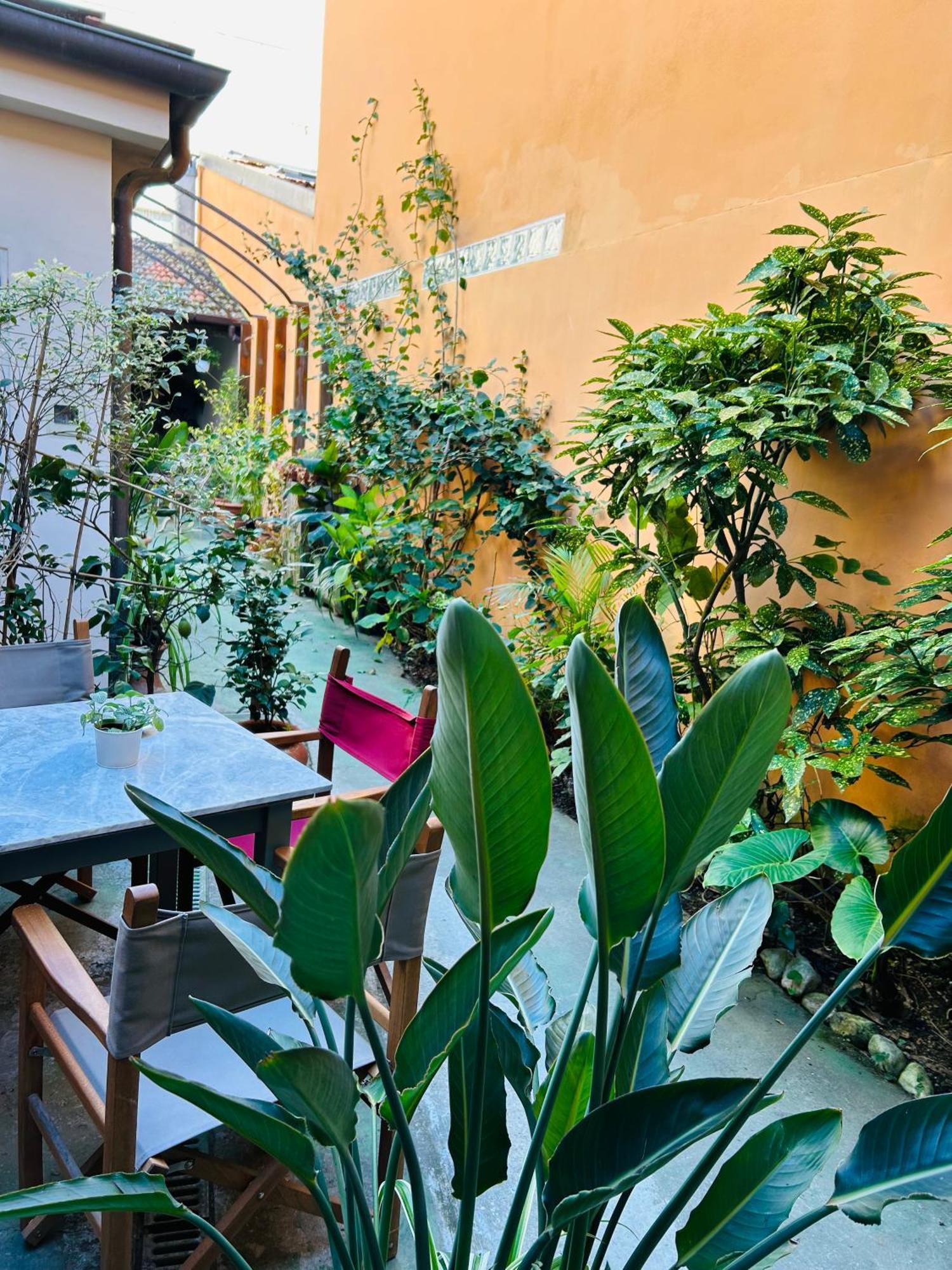Art Hotel Pietrasanta Luaran gambar